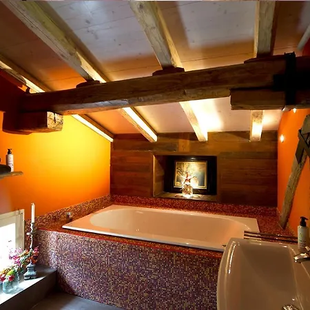Casa Fluo Relais * Болонья