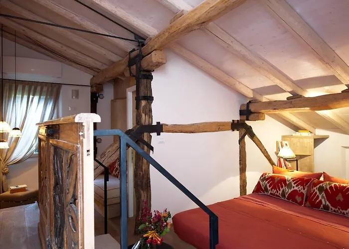 Casa Fluo Relais * Болонья